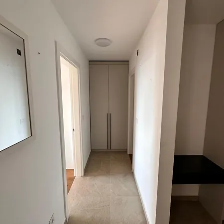 Milolux Apartments 3 West 65 2 Bedroom Wonder Belgrade Exterior photo